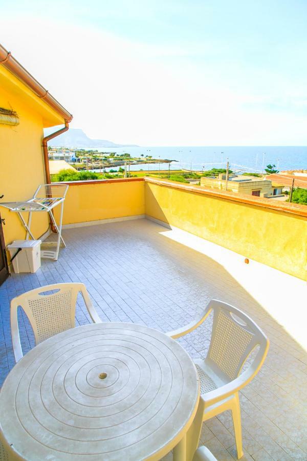 Aparthotel Casa Vacanze L'Orizzonte Valderice Exterior foto